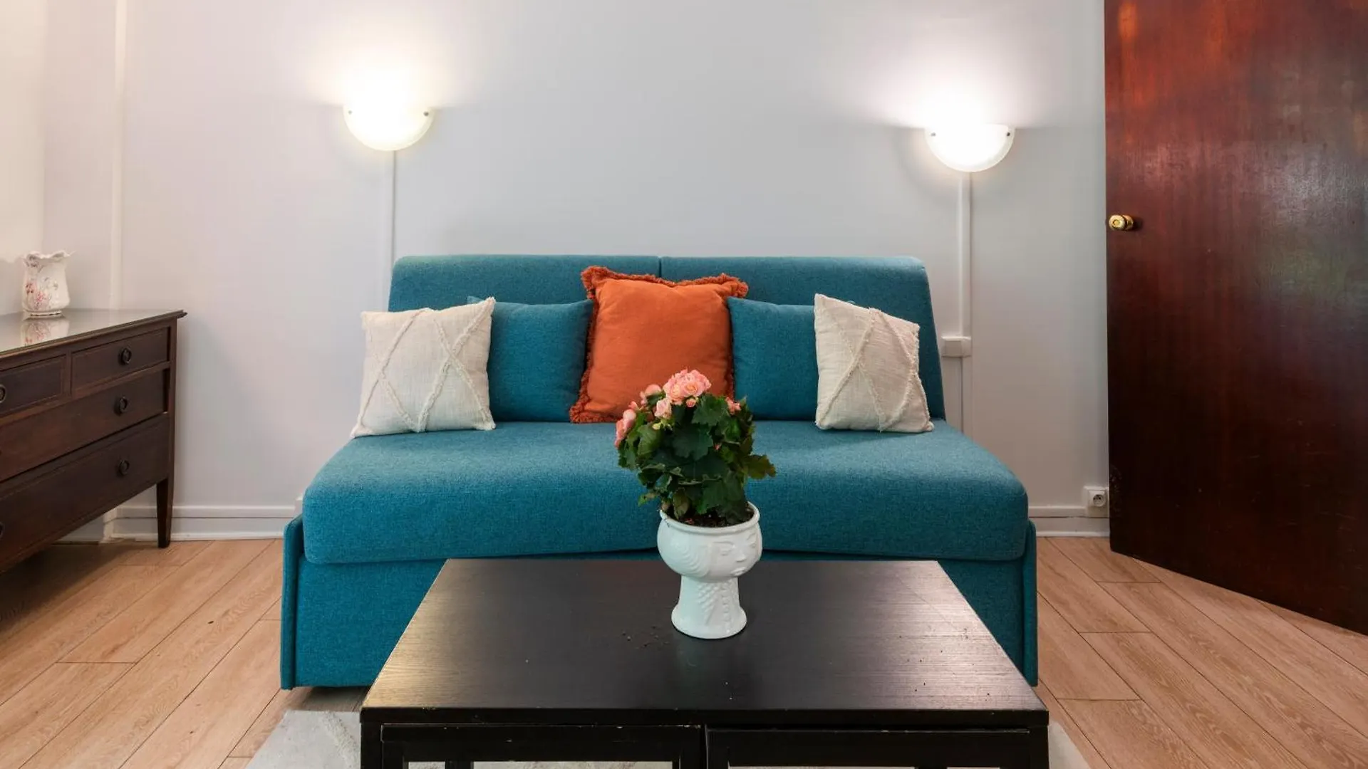 Studio A Montmartre Avec Terrasse Parigi Appartamento