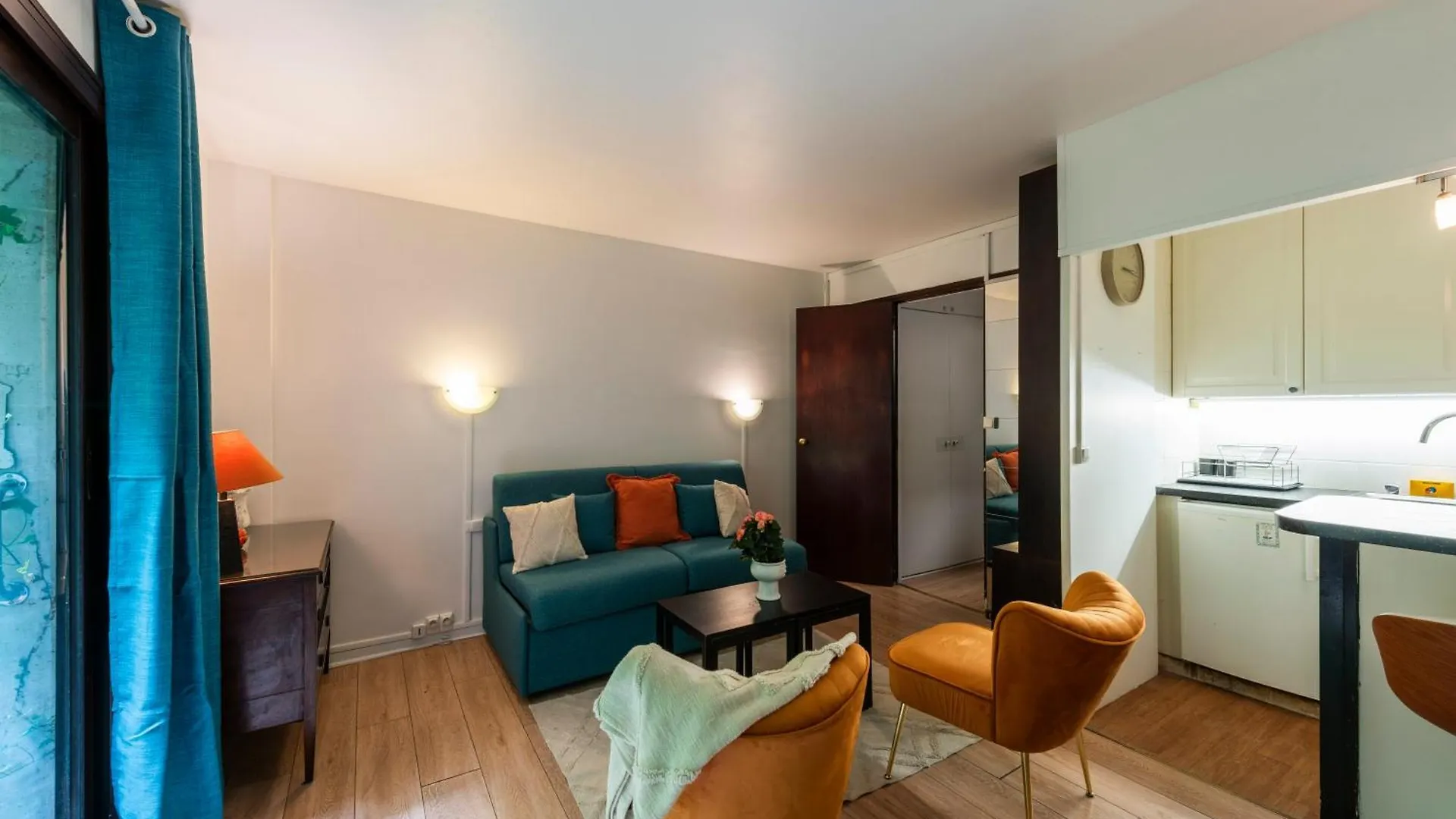Studio A Montmartre Avec Terrasse Paris Apartment